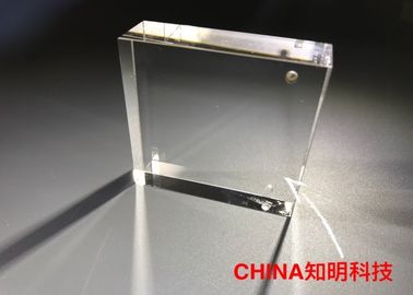 Verre cristal de saphir de bloc de guide léger, machine faite sur commande de chargement initial de beauté de laser à verre de saphir