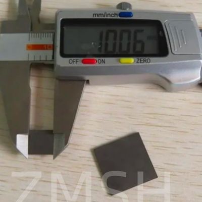 5×5 mm 10×10 mm Wafer SiC de type 4H-P 6H-P 3C-N de qualité de production de qualité de recherche de qualité de mannequin