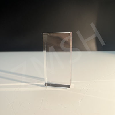 La méthode Al2O3 Ky pour la communication laser et optique au prisme de saphir