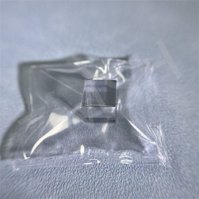 10x10x10mmt Lentille optique SiC transparente 4H-SEMI Dureté 9.0 forme personnalisée