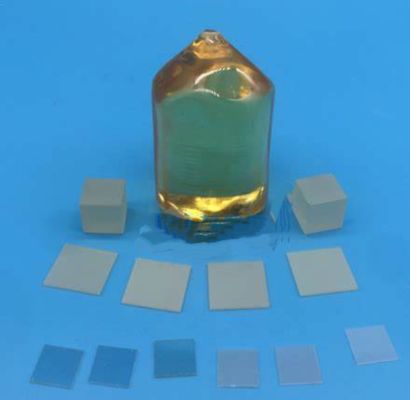 SrLaAlO4 / LaSrAlO4 LSAO 10x10x0.5mmt5x5x1mmt Substrate pour l'épitaxie personnalisé