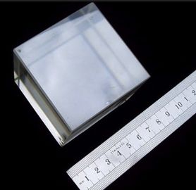 cristaux de l'oxyde TeO2 de tellurium du mmt 10x10, substrat TeO2 de gaufrette en cristal