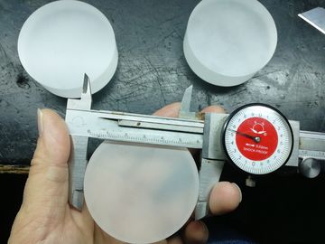Vitrail à hautes températures de saphir de résistance pour le dispositif de traitement de laser