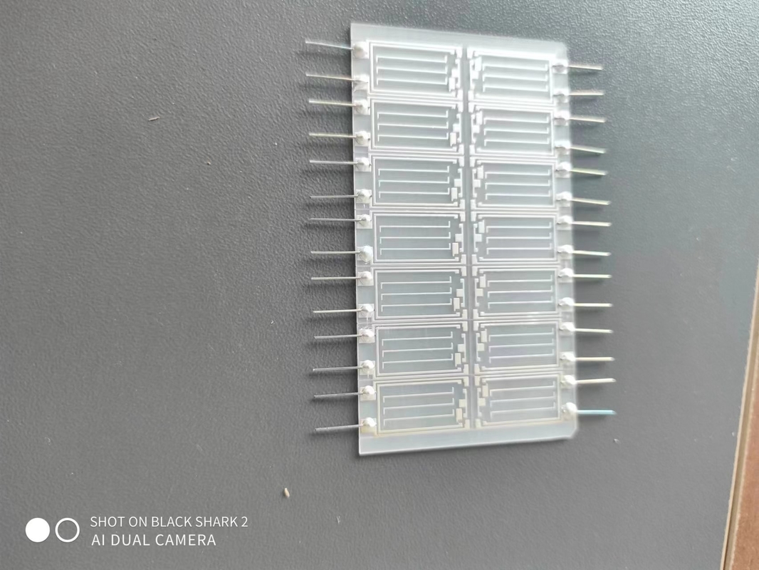 Plaquette de saphir avec circuit imprimé de métallisation