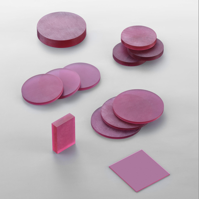 Bon prix Monocristal adapté aux besoins du client du laser Al2o3 de Logo Ruby Doped Doped Sapphire Crystal en ligne