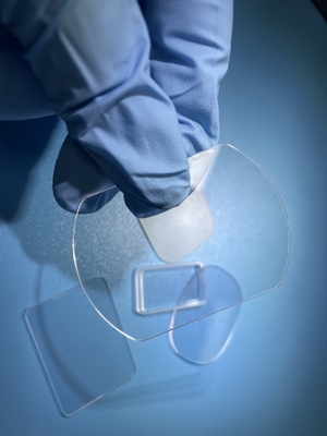 Fenêtre de protection optique en saphir en verre saphir découpé au laser sur mesure