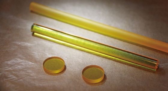 Nd Ce YAG Laser Crystal 1pouces 2pouces 10x10mmt Yttrium Gaufrette de grenat en aluminium